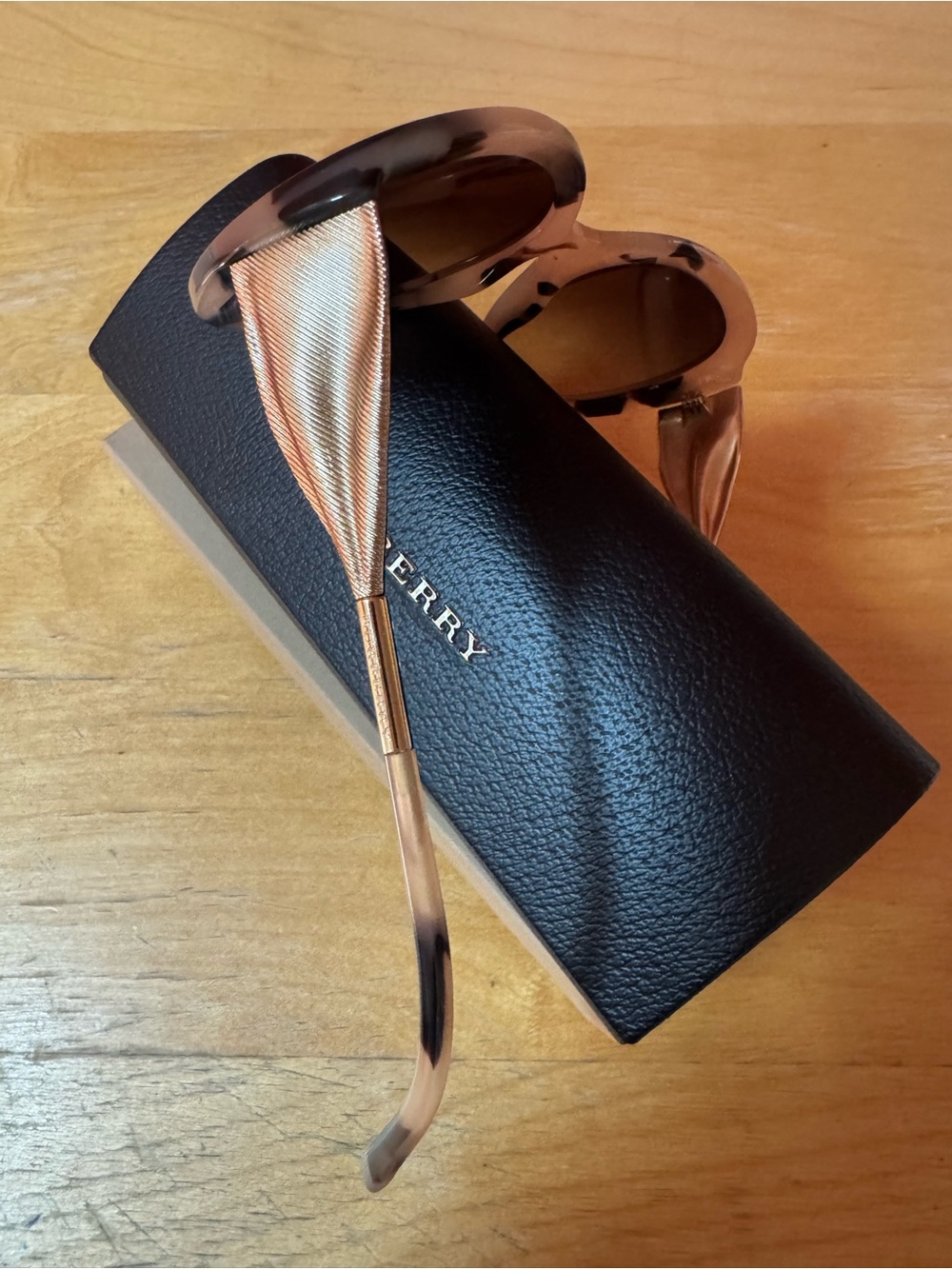 NWT Burberry BE4191 Sunglasses Light Horn Complete Box Set - Picture 7 of 16